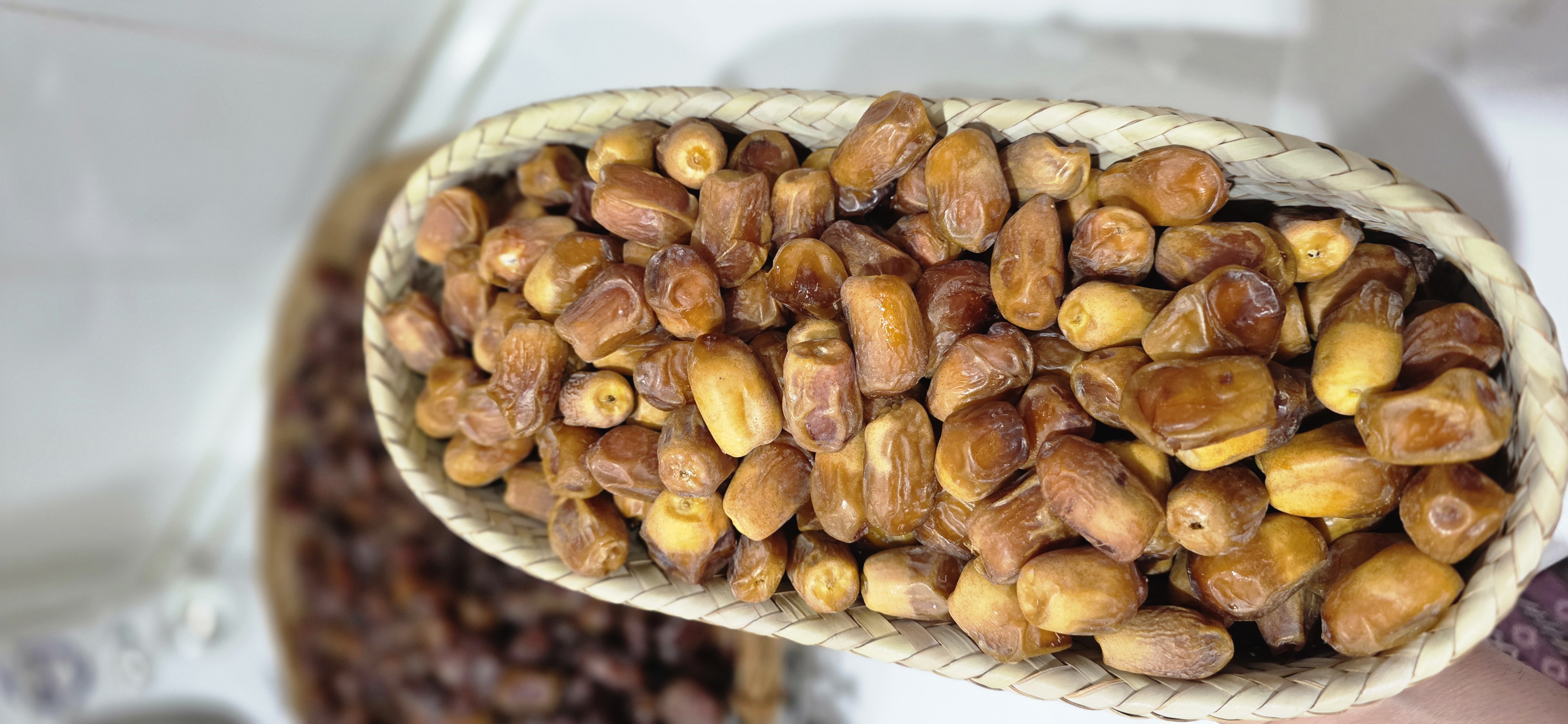 خرما زاهدی آجیلی